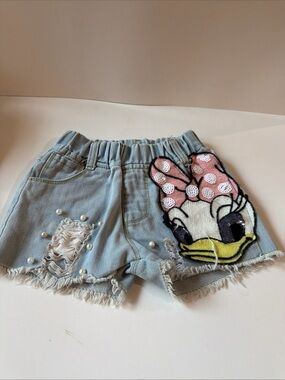 Girls Denim Shorts Daisy Duck Applique Pearls Distressed Frayed Hem Size 9